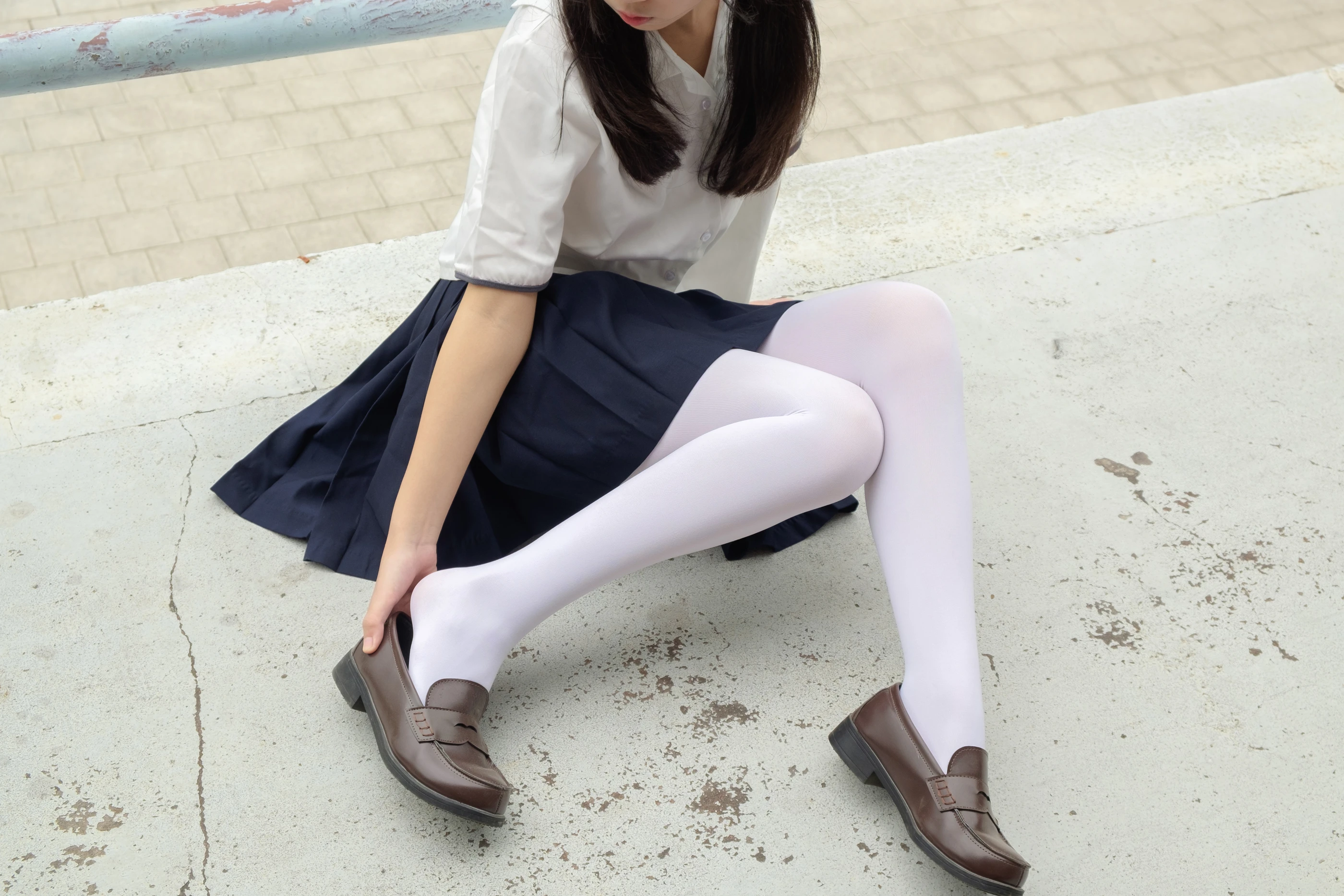 森萝财团 R15-034 [102P]插图1